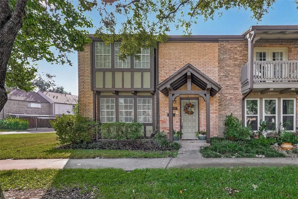 2267 Triway Lane 231, Houston, TX 77043