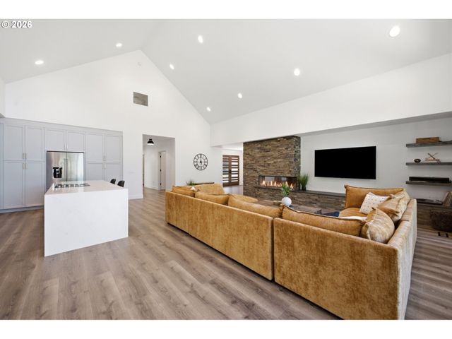225 HAM Rd, Amboy, WA 98601