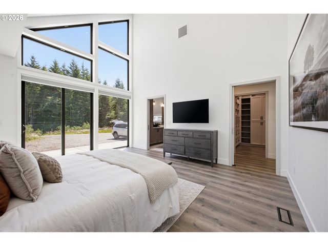 225 HAM Rd, Amboy, WA 98601