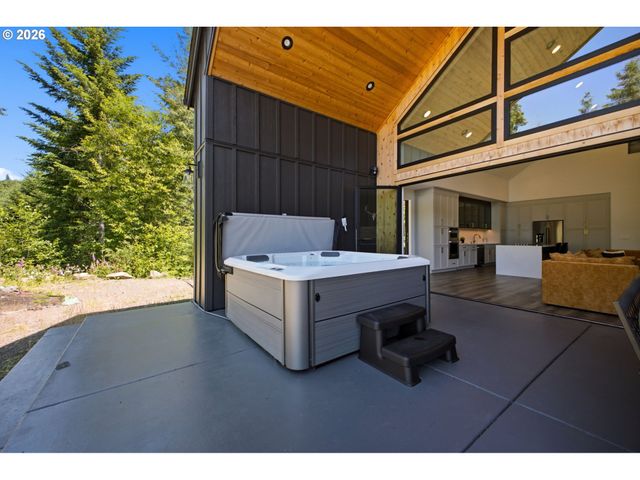 225 HAM Rd, Amboy, WA 98601