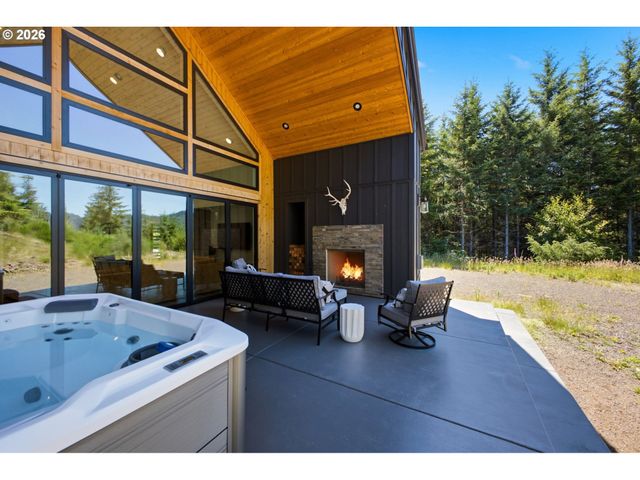 225 HAM Rd, Amboy, WA 98601
