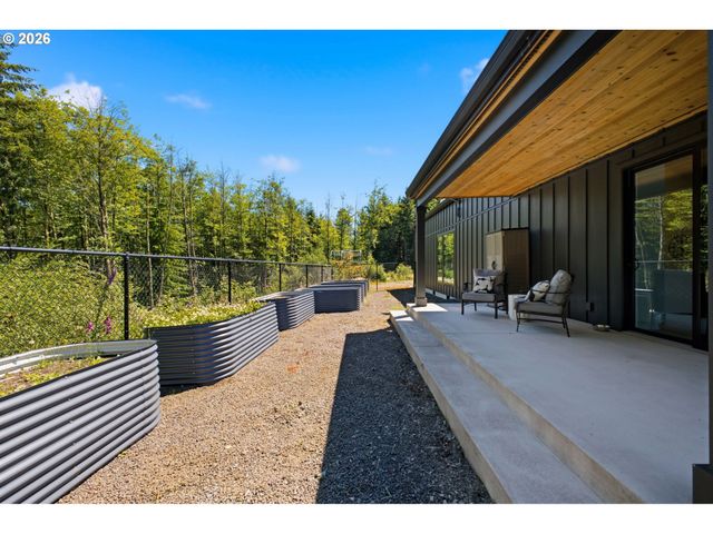 225 HAM Rd, Amboy, WA 98601