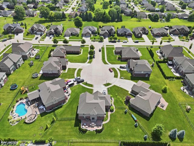15408 Prentice Court, Macomb Twp, MI 48042