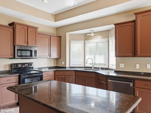 15408 Prentice Court, Macomb Twp, MI 48042
