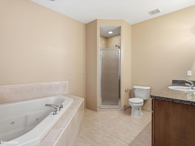 15408 Prentice Court, Macomb Twp, MI 48042