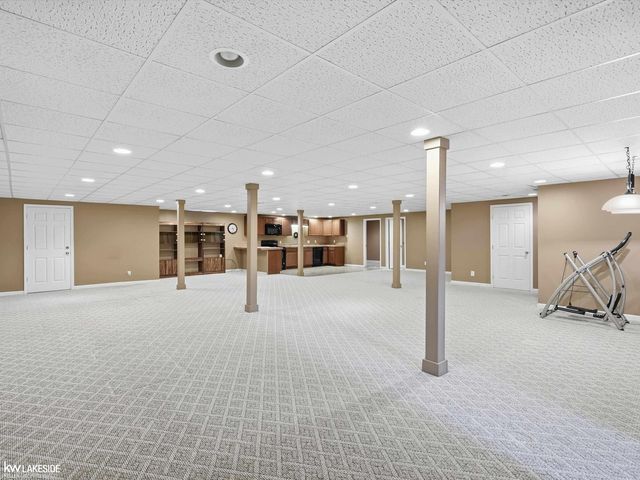 15408 Prentice Court, Macomb Twp, MI 48042