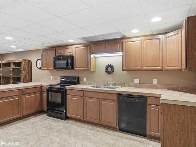 15408 Prentice Court, Macomb Twp, MI 48042