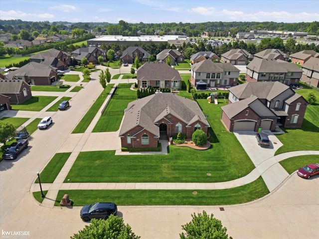 15408 Prentice Court, Macomb Twp, MI 48042