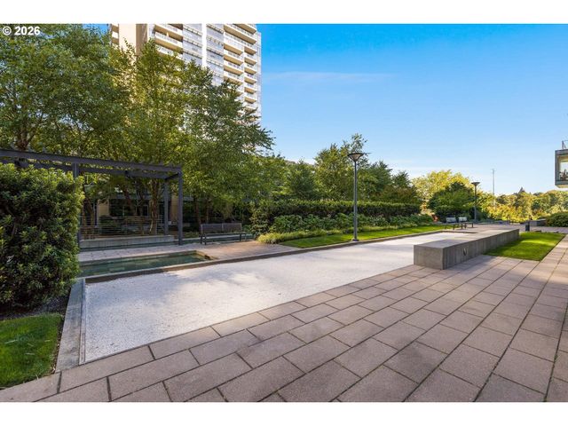 841 S GAINES St 1606, Portland, OR 97239