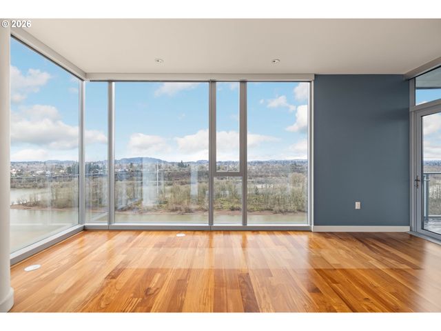 841 S GAINES St 1606, Portland, OR 97239