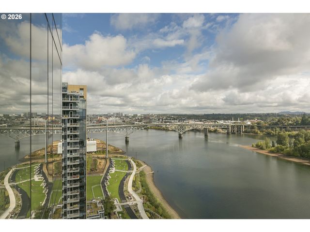 841 S GAINES St 1606, Portland, OR 97239