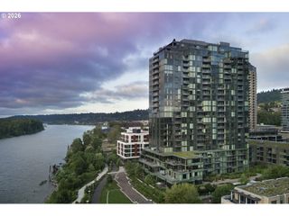 841 S GAINES St 1606, Portland, OR 97239