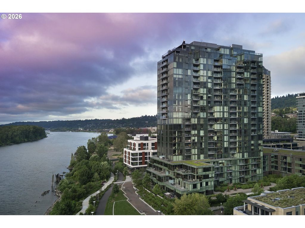 841 S GAINES St 1606, Portland, OR 97239