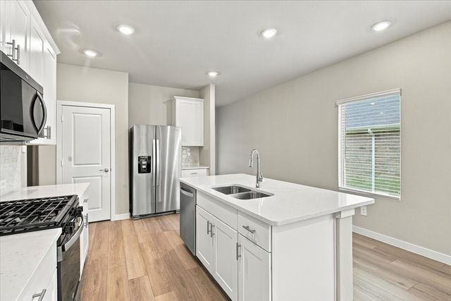 202 Winchester Lane, Sherman, TX 75092