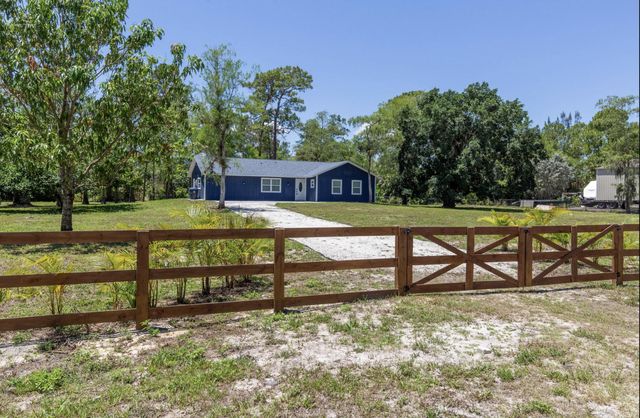 16932 W Aintree Drive W, Loxahatchee, FL 33470