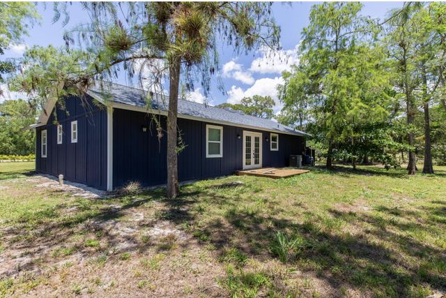 16932 W Aintree Drive W, Loxahatchee, FL 33470