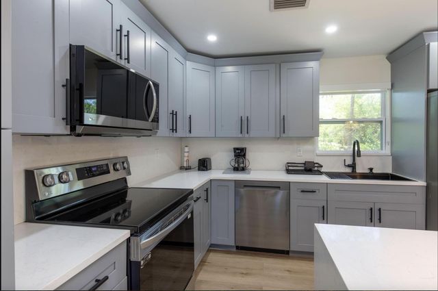 16932 W Aintree Drive W, Loxahatchee, FL 33470