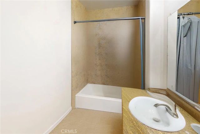 2372 W 29th, Los Angeles, CA 90018