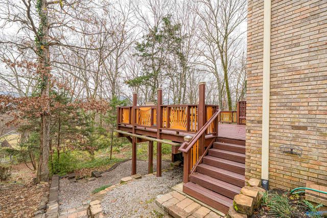 10011 Shades Road SE, Huntsville, AL 35803