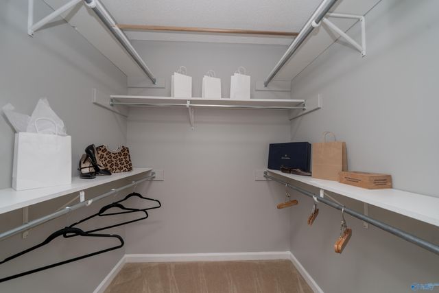 10011 Shades Road SE, Huntsville, AL 35803