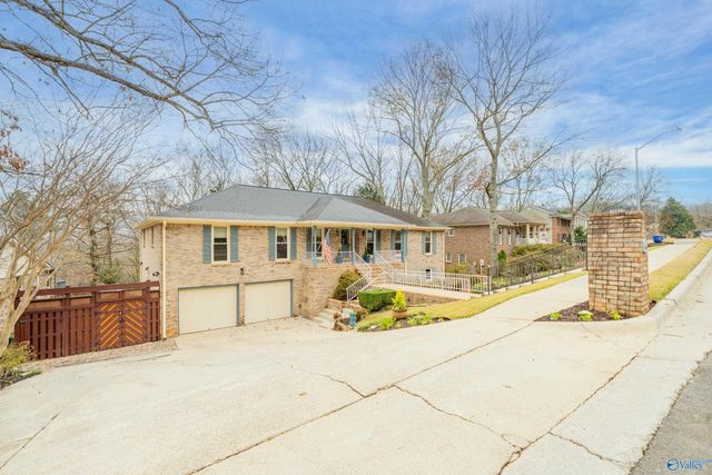 10011 Shades Road SE, Huntsville, AL 35803