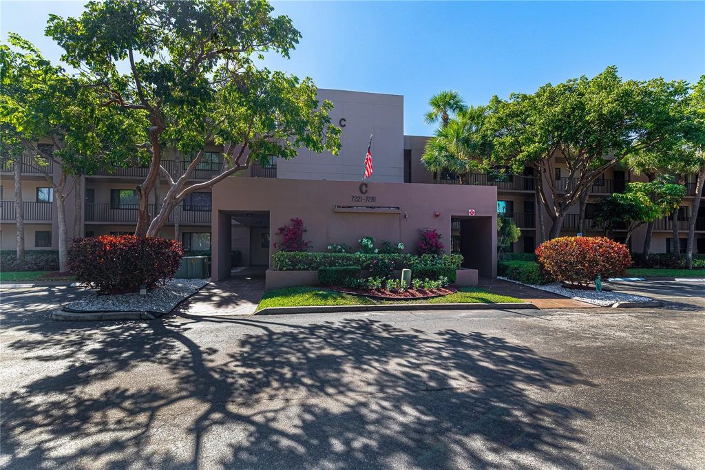 7247 Ashmont Cir 7247, Tamarac, FL 33321