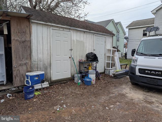 605 W SUNSET AVE, Greensboro, MD 21639