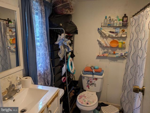 605 W SUNSET AVE, Greensboro, MD 21639