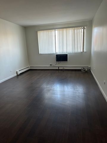 1463 N Winslowe Drive 101, Palatine, IL 60074