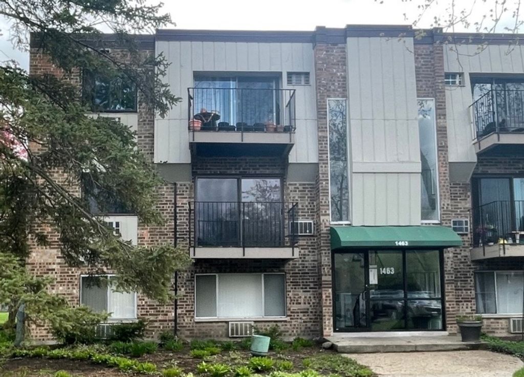 1463 N Winslowe Drive 101, Palatine, IL 60074