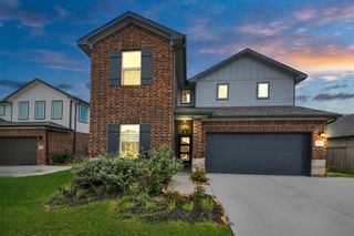 8523 Treetop Heights Drive, Baytown, TX 77523
