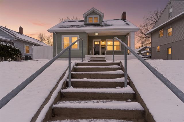 1207 W Michigan Avenue, Jackson, MI 49202