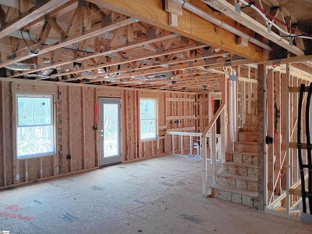 105 Spring Knoll Way, Fountain Inn, SC 29644