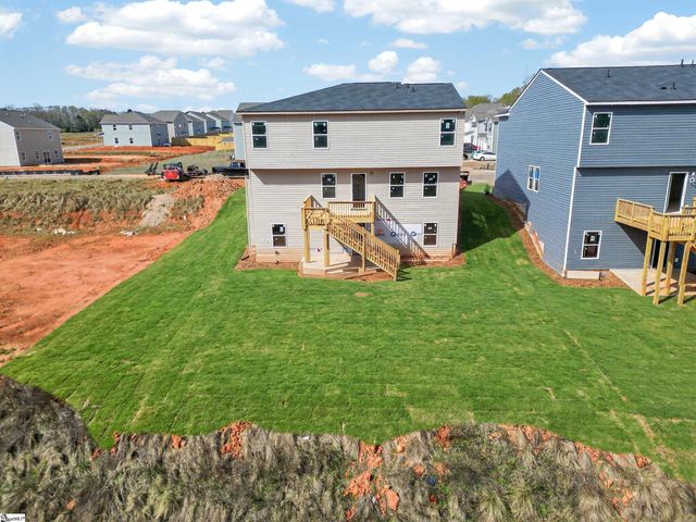 105 Spring Knoll Way, Fountain Inn, SC 29644