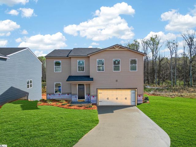 105 Spring Knoll Way, Fountain Inn, SC 29644