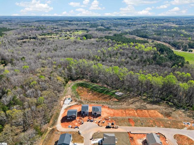 105 Spring Knoll Way, Fountain Inn, SC 29644