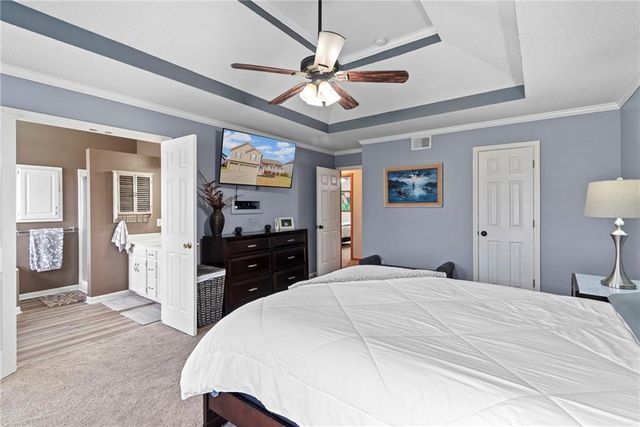 1316 SE 12th Terrace, Lee's Summit, MO 64081