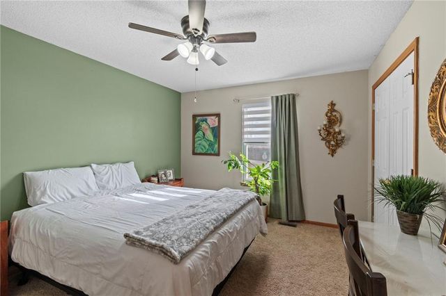 1316 SE 12th Terrace, Lee's Summit, MO 64081