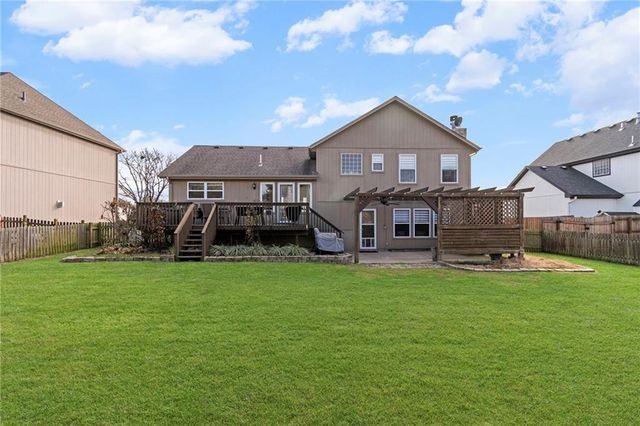 1316 SE 12th Terrace, Lee's Summit, MO 64081