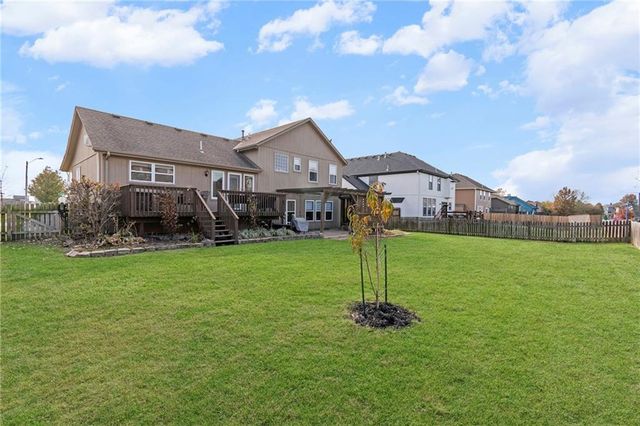 1316 SE 12th Terrace, Lee's Summit, MO 64081