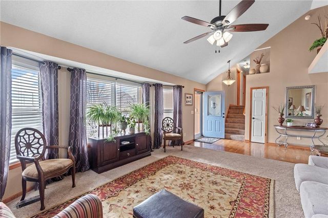 1316 SE 12th Terrace, Lee's Summit, MO 64081