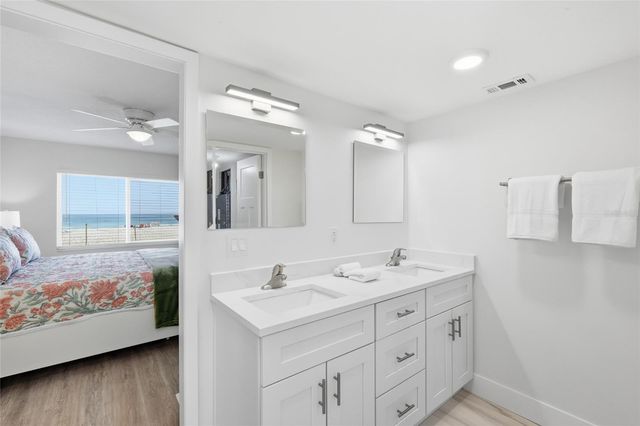 7100 GULF DRIVE 112, Holmes Beach, FL 34217