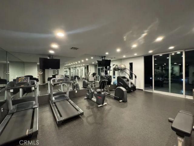 1100 Alta Loma, West Hollywood, CA 90069