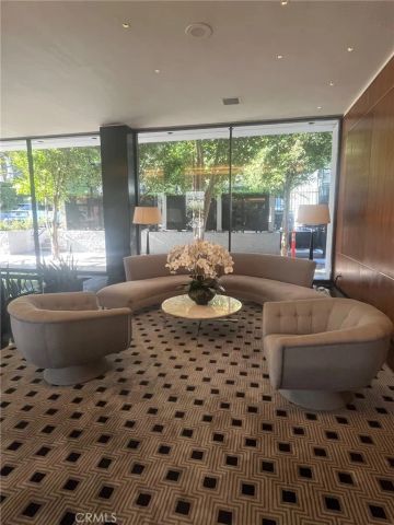1100 Alta Loma, West Hollywood, CA 90069