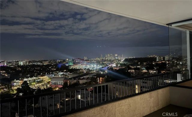 1100 Alta Loma, West Hollywood, CA 90069