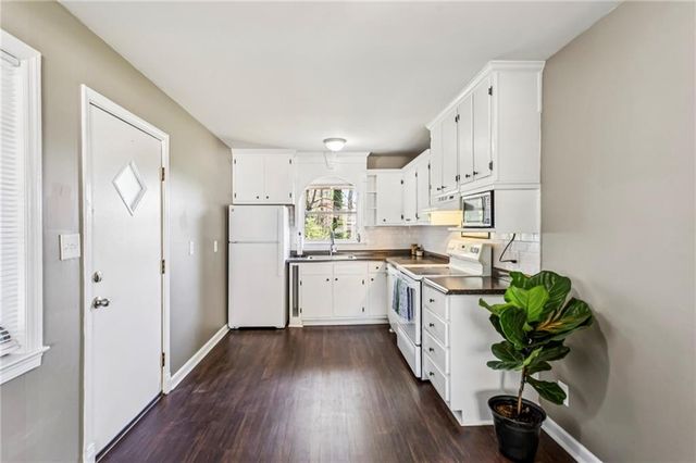 970 Brentwood Drive, Smyrna, GA 30082