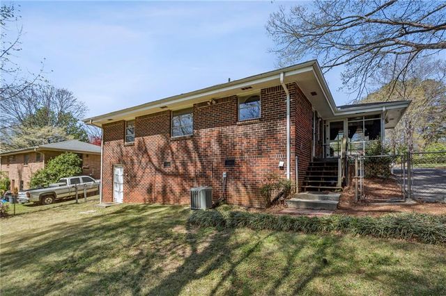 970 Brentwood Drive, Smyrna, GA 30082