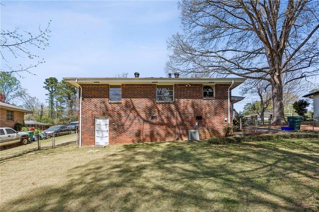 970 Brentwood Drive, Smyrna, GA 30082