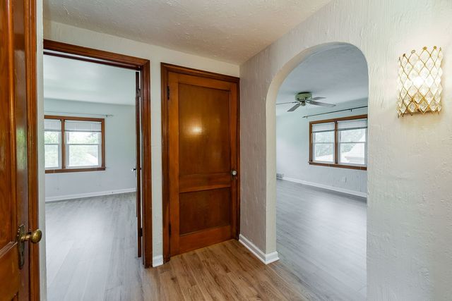 716 Walnut Street 2, Lemont, IL 60439