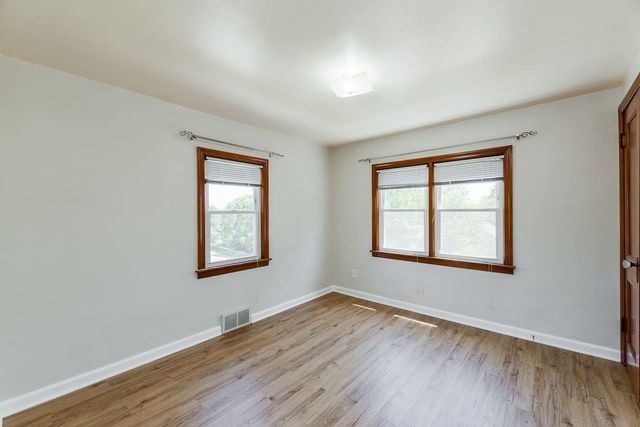 716 Walnut Street 2, Lemont, IL 60439